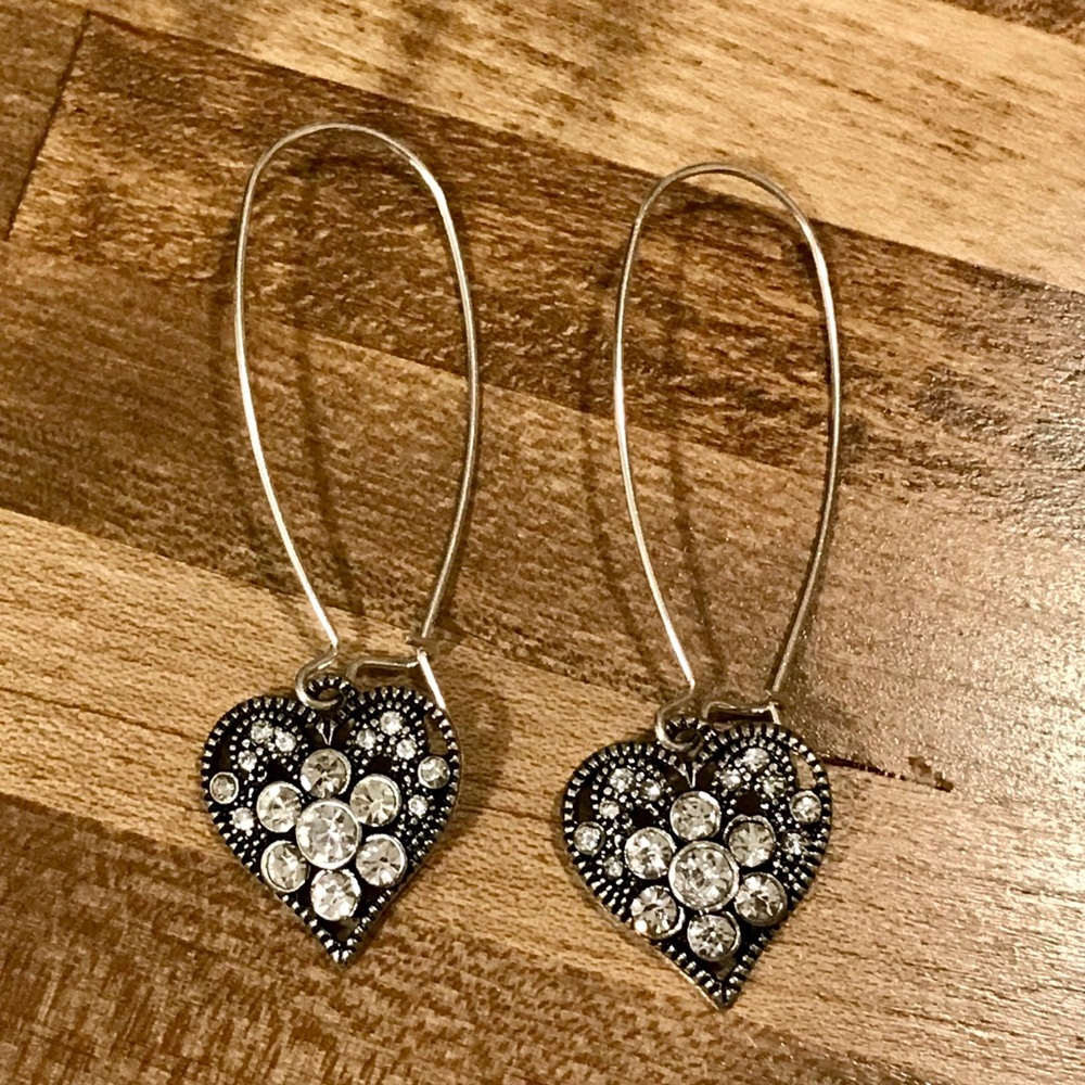🦄 4/$30 Lot of silver jewelry🦄 - Picture 3 of 8